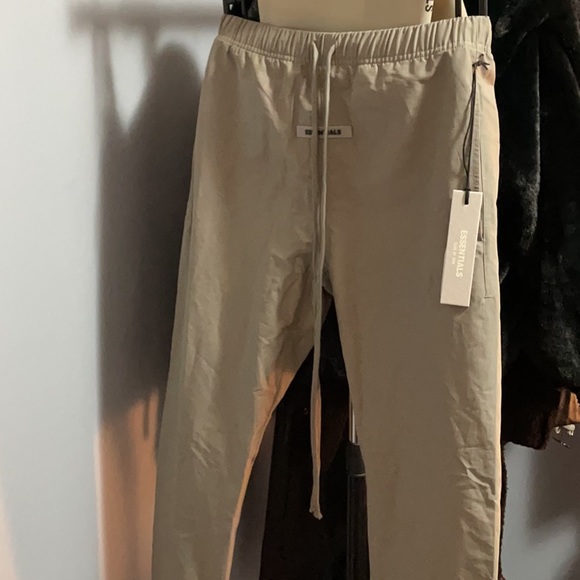 SS21 TAUPE FEAR OF GOD ESSENTIALS TRACK PANTS - Picture 4 of 4